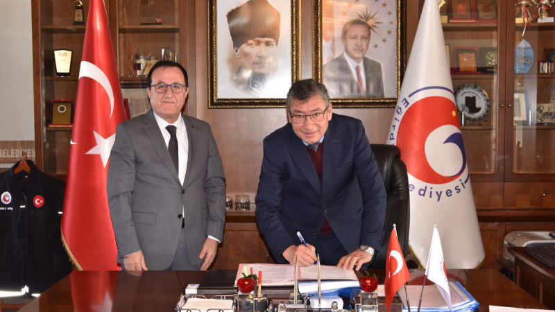 22. EĞİRDİR TRİATLONU İÇİN İMZALAR ATILDI